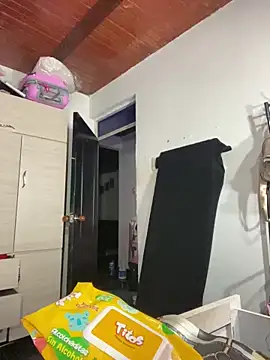 Annaa Hott online show from December 4, 2025, 7:07 am