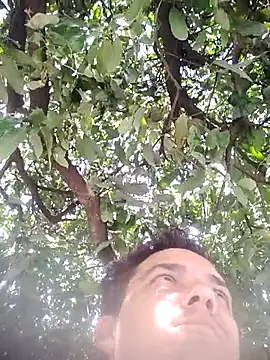 nori dunda online show from December 17, 2025, 6:46 pm