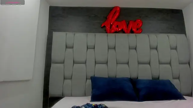 Snapshot of Sarita_Ass chatting on November 29, 2025, 3:06 am Sarita Ass online show from November 29, 2025, 3:06 am