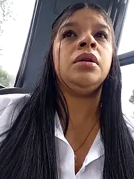 Layla-daring online show from April 18, 2026, 8:42 pm