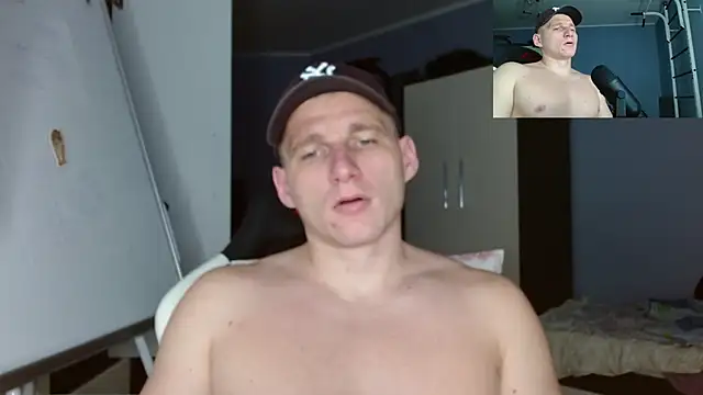 Poliglotjoe1 online show from November 25, 2025, 5:41 am