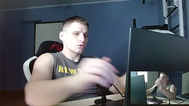 Snapshot of Poliglotjoe1 chatting on February 23, 2026, 2:35 am Poliglotjoe1 online show from February 23, 2026, 2:35 am