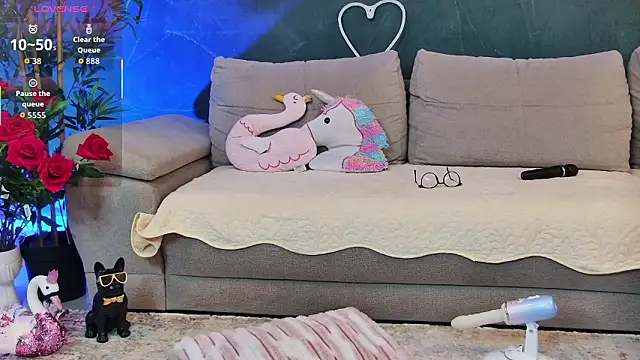 AlessiaDebbie online show from February 21, 2026, 9:06 pm