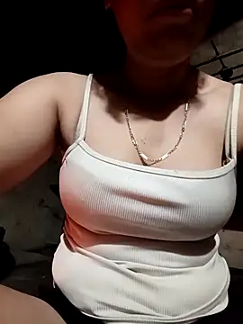 Snapshot of Jelly-squirt chatting on April 4, 2026, 10:16 pm Jelly-squirt online show from April 4, 2026, 10:16 pm