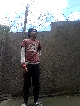 Eezxxx online show from March 16, 2026, 9:35 am