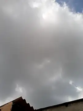 Eezxxx online show from April 12, 2026, 9:12 am