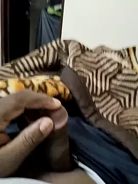 Roy   121 online show from December 5, 2025, 3:43 pm