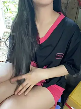 XndSeraphina online show from January 19, 2026, 5:00 am