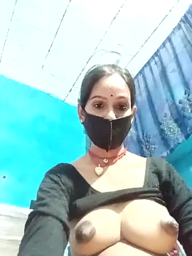 Nandani-758 online show from May 26, 2026, 11:19 am