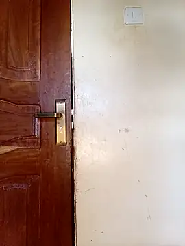 Snapshot of AngelaAbi chatting on December 14, 2025, 10:10 am AngelaAbi online show from December 14, 2025, 10:10 am