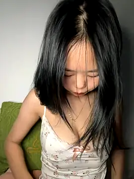 Kiee-lee online show from November 27, 2025, 2:17 pm