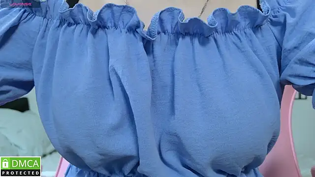 Megan Lora online show from December 19, 2025, 8:06 am