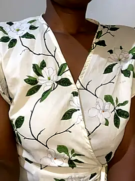 AnastiaBushlah online show from December 2, 2025, 4:03 am