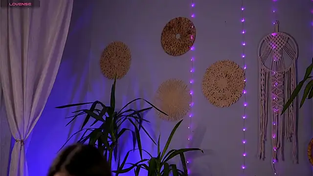 PureEllieX online show from April 14, 2026, 3:11 am