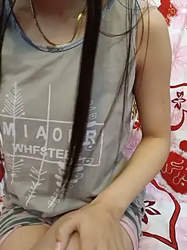 Noraaaax online show from June 7, 2026, 9:58 am