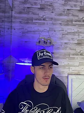 Snapshot of Emir_Ozan_ chatting on January 15, 2026, 11:35 am Emir Ozan online show from January 15, 2026, 11:35 am