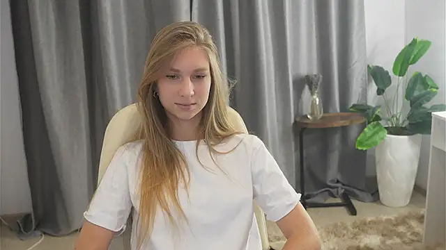 CaritaTacke online show from November 21, 2025, 11:53 am