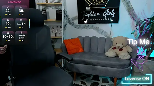 RenataMason online show from December 19, 2025, 12:40 pm