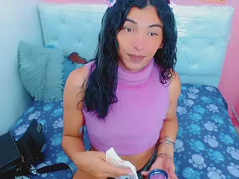 Snapshot of xwetdreamsx chatting on February 7, 2026, 7:44 pm xwetdreamsx online show from February 7, 2026, 7:44 pm