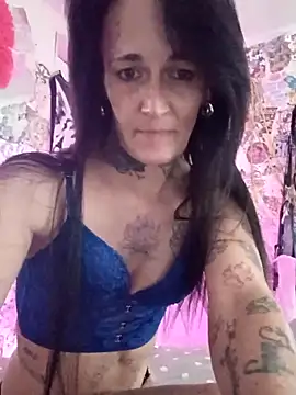 chaoticluvbug online show from March 10, 2026, 2:32 pm