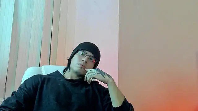 eren jeager online show from May 9, 2026, 1:42 am