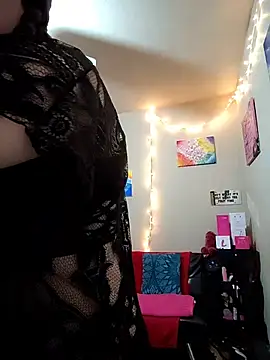 LaylaLucis online show from July 29, 2026, 1:38 am
