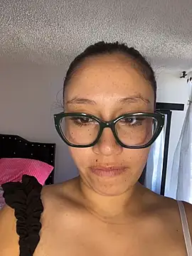 LyaRose online show from December 14, 2025, 12:55 pm