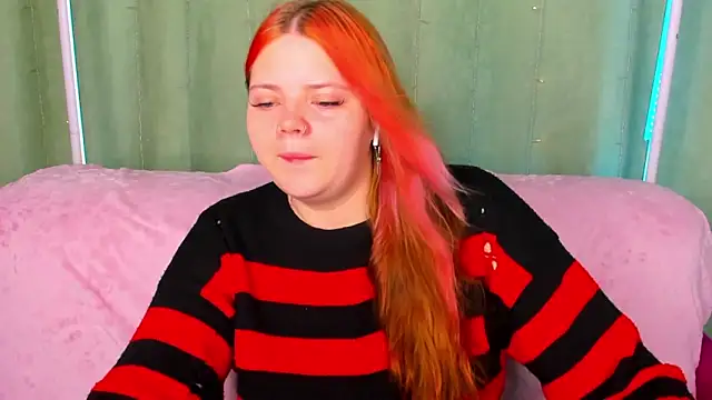 Snapshot of KellyFiery chatting on May 29, 2026, 1:22 am KellyFiery online show from May 29, 2026, 1:22 am