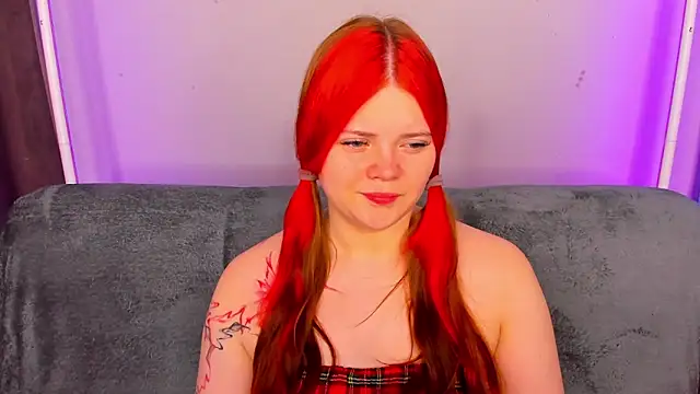 Snapshot of KellyFiery chatting on May 7, 2026, 7:01 am KellyFiery online show from May 7, 2026, 7:01 am