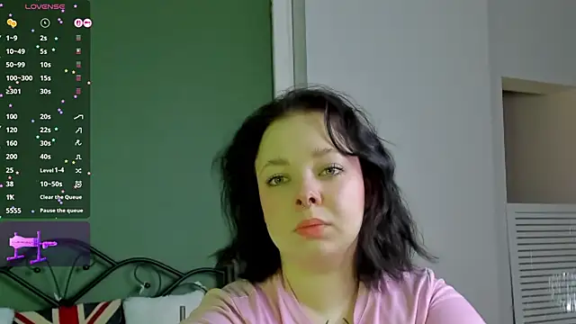 Snapshot of Vlada_vv chatting on April 11, 2026, 5:37 am Vlada vv online show from April 11, 2026, 5:37 am