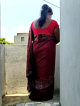 Desicouple1706 online show from April 25, 2026, 6:49 am