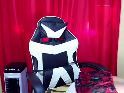 lovelyxmorena online show from July 8, 2026, 11:16 pm