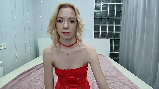 Snapshot of Brightly_Heizer chatting on April 30, 2026, 12:39 am Brightly Heizer online show from April 30, 2026, 12:39 am