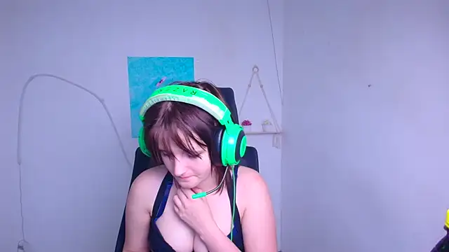 Snapshot of Alice_Wonderme chatting on January 12, 2026, 10:47 pm Alice Wonderme online show from January 12, 2026, 10:47 pm