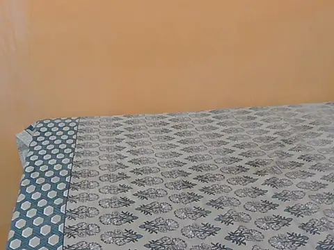 Snapshot of Honey_Baby1 chatting on January 11, 2026, 5:58 am Honey Baby1 online show from January 11, 2026, 5:58 am