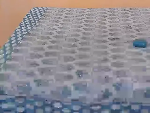 Snapshot of Honey_Baby1 chatting on February 13, 2026, 6:02 am Honey Baby1 online show from February 13, 2026, 6:02 am