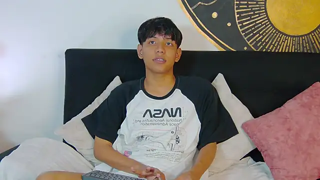 Liam Sinclair online show from February 18, 2026, 8:05 pm