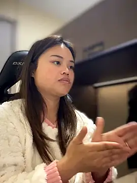 Toffee-00 online show from March 21, 2026, 9:03 am