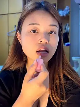 Toffee-00 online show from June 12, 2026, 11:41 am