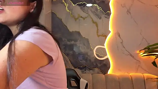 Anny Star Tx online show from March 8, 2026, 2:04 am