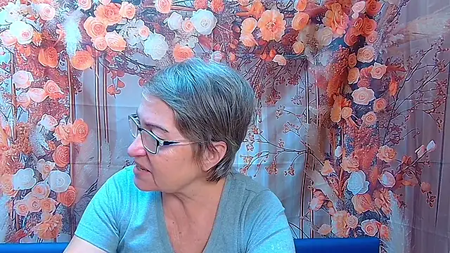 OlgaLuck online show from December 5, 2025, 7:29 am