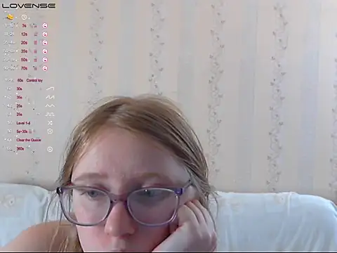 LustfulSarah online show from November 14, 2025, 7:17 pm