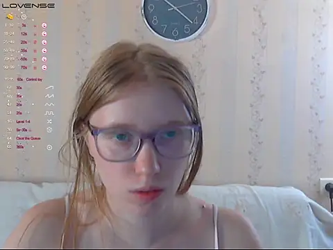 Snapshot of LustfulSarah chatting on October 4, 2025, 7:26 pm LustfulSarah online show from October 4, 2025, 7:26 pm