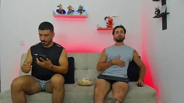 heteros curious online show from March 28, 2026, 1:17 am