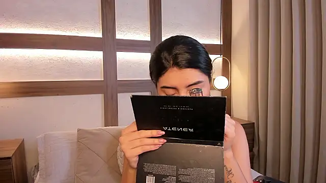 SarhaVega online show from March 12, 2026, 12:20 pm