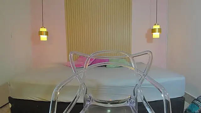 Snapshot of Izelevans chatting on February 16, 2026, 12:15 pm Izelevans online show from February 16, 2026, 12:15 pm