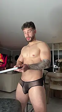 Valenthino Salvatore online show from March 6, 2026, 3:12 am