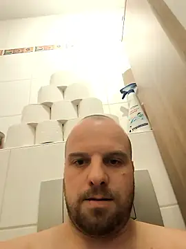 Snapshot of Phoenix2310 chatting on January 8, 2026, 11:38 am Phoenix2310 online show from January 8, 2026, 11:38 am