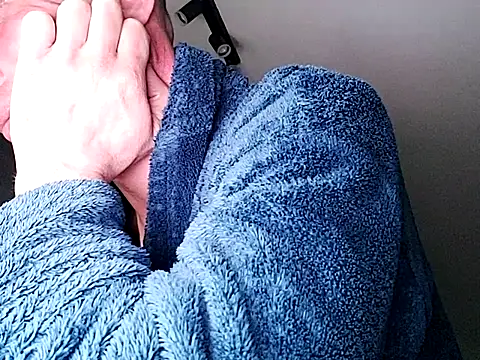 Snapshot of hamstiboy55 chatting on April 2, 2026, 7:42 pm hamstiboy55 online show from April 2, 2026, 7:42 pm