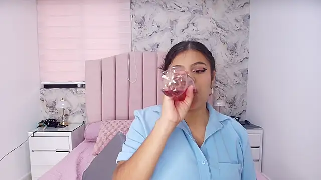 Snapshot of katsumi_yan chatting on January 16, 2026, 7:18 pm katsumi yan online show from January 16, 2026, 7:18 pm